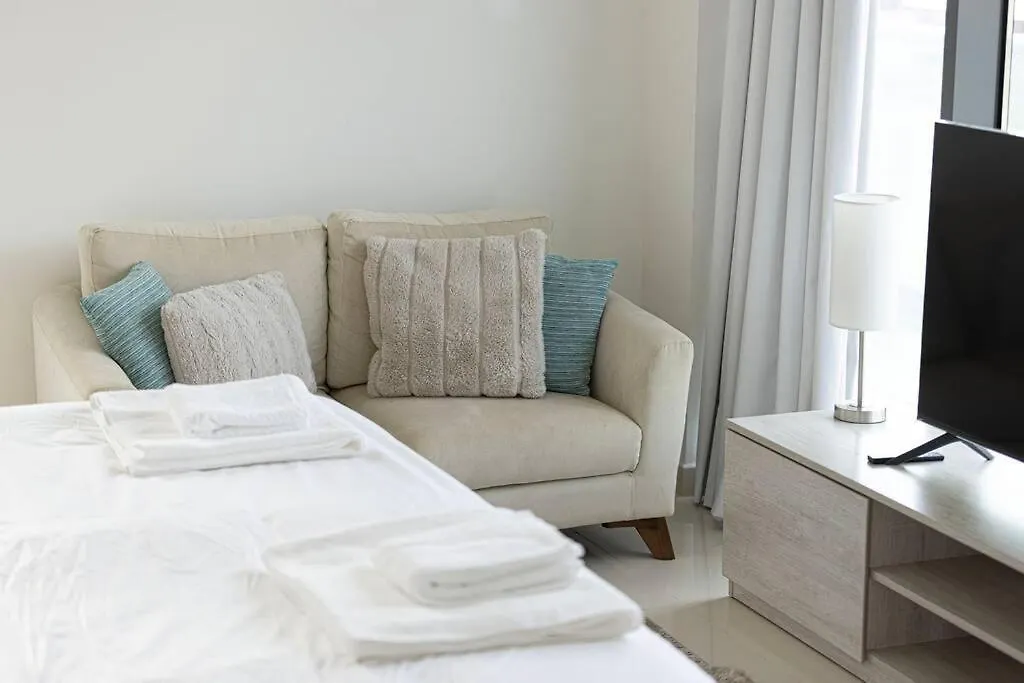 Palm Studio With View Dubai Apartment
